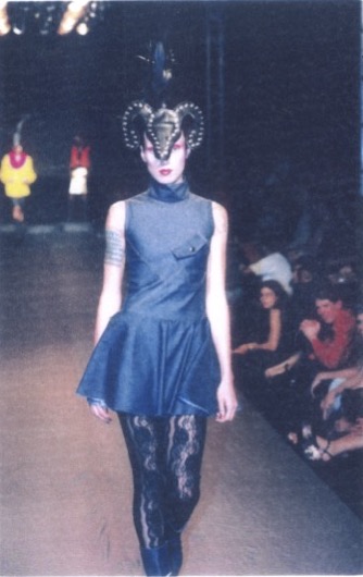 Linha do tempo: na onda dos anos 2000, é mais do que hora de lembrar de Caio Gobbi Desfile da Caio Gobbi na Casa de Criadores.