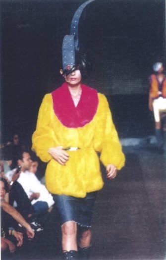 Linha do tempo: na onda dos anos 2000, é mais do que hora de lembrar de Caio Gobbi Desfile da Caio Gobbi na Casa de Criadores.