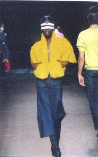 Linha do tempo: na onda dos anos 2000, é mais do que hora de lembrar de Caio Gobbi Desfile da Caio Gobbi na Casa de Criadores.