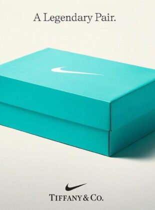 caixa de tênis na cor azul tiffany