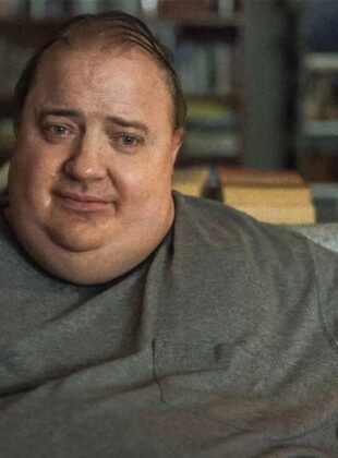 Brendan Fraser caracterizado como personagem obeso de A Baleia