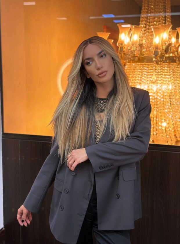 O cabeleireiro Bruno Sodré é um hit no TikTok e rei do cabelo vanila.