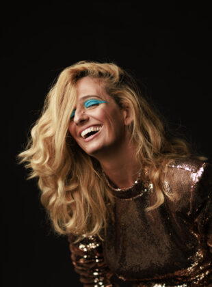 JFR Letrux23 025 1 Easy Resize.com