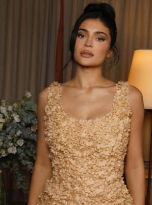 todos os looks de kyli jenner na paris fashion week verão 2024