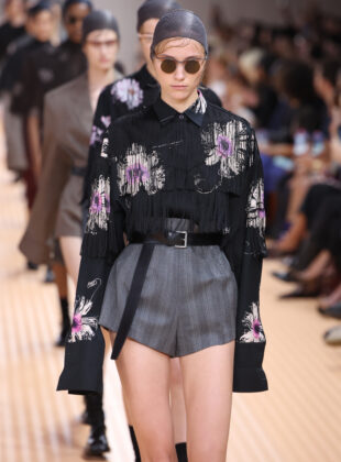 Prada traz micro shorts de alfaiataria e a proposta é ótimo para se usar e vestir no dias de calor e verão