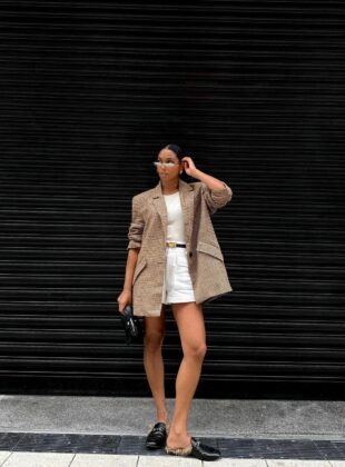 Tendências esquisitas que podem ser muito cool: sapato de pelinho com alfaiataria
