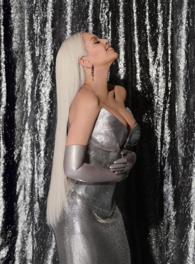 loiro frio metalizado