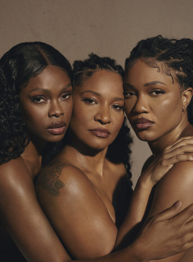 O trio Ayabass: Xênia França, Larissa Luz e Luedji Luna