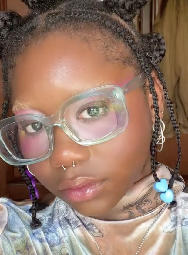 maquiagem de carnaval para quem usa óculos