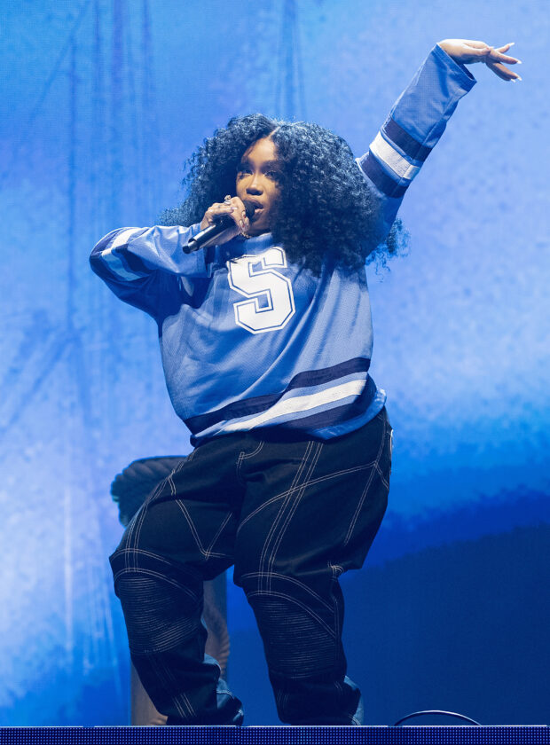 SZA, que lidera as indicações do Grammy 2024