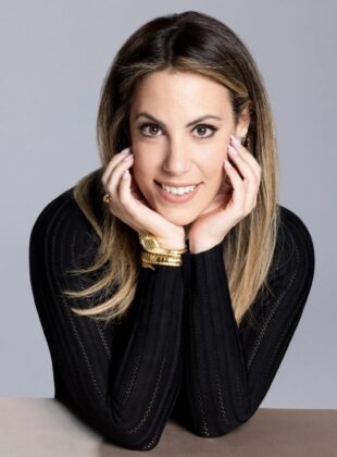 Mary Katrantzou é a nova diretora criativa de artigos e acessórios de couro da Bulgari