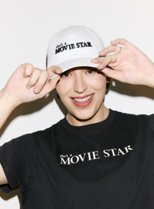 gabb lança coleção de camisetas e bonés com a c&a