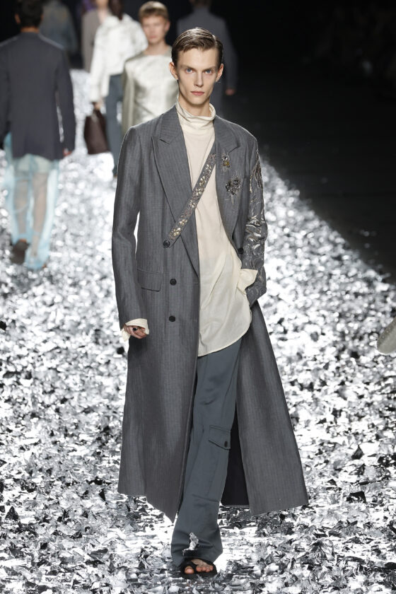 dries-van-noten-verao-2025-