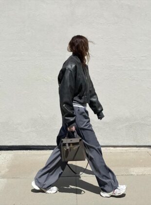 looks com tênis branco além do combo jeans e camiseta
