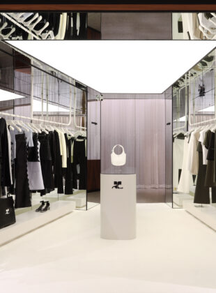 loja shop in shop da courrèges chega à nk store