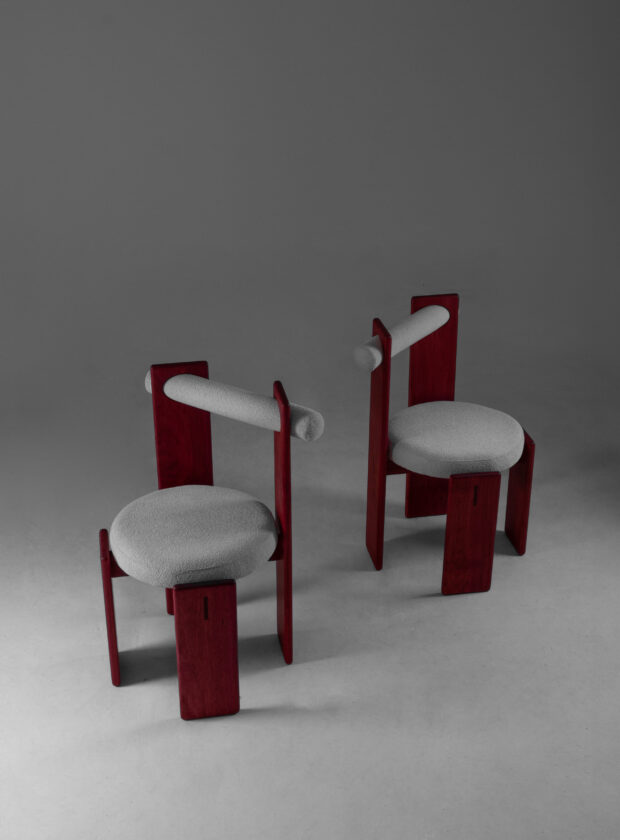 Cadeiras de Gustavo Bittencourt