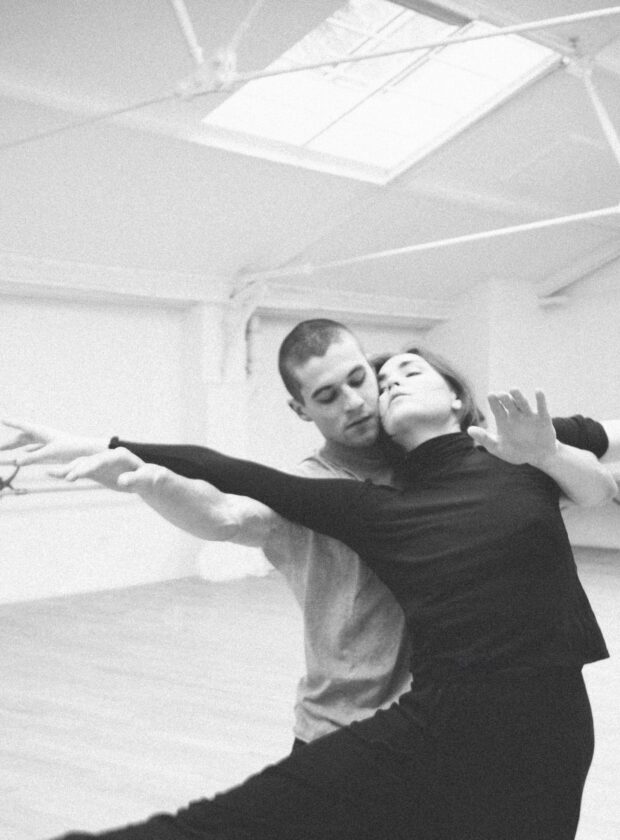 chanel apoia jeff buckley dances, peça de balé da the grace company