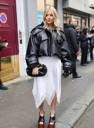 tendencia-moto-boho-GettyImages-2047854827-1240x1680