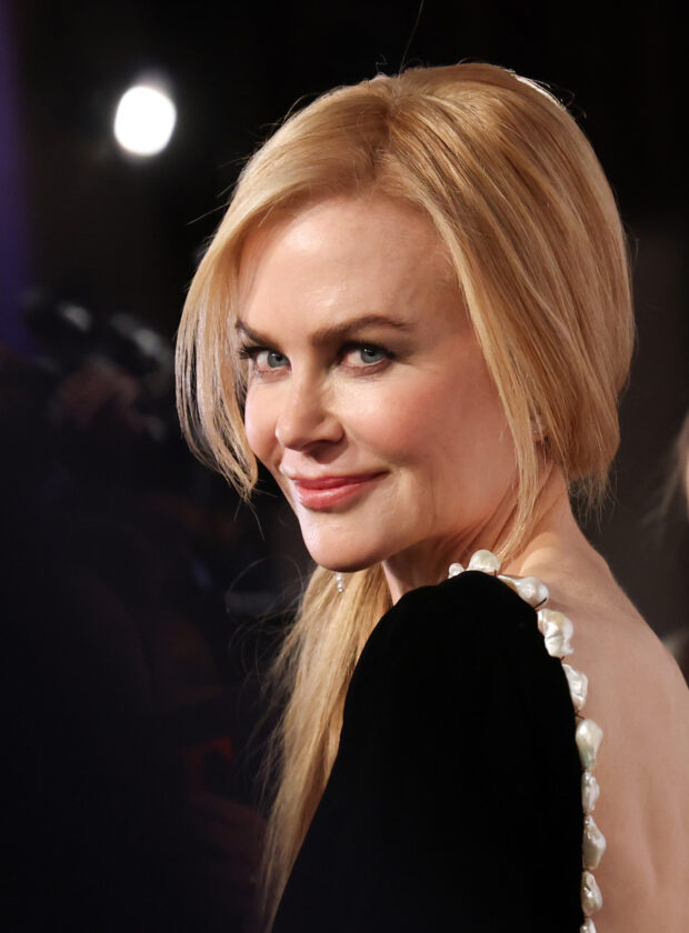 Para a divulgação de seus últimos projetos, a atriz está entregango estilo e muito glamour. Aqui, selecionamos os melhores looks de Nicole Kidman usados nos meses recentes.