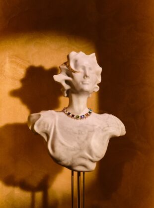 Colar da coleção de alta joalheria da Bvlgari, chamada Polychroma.