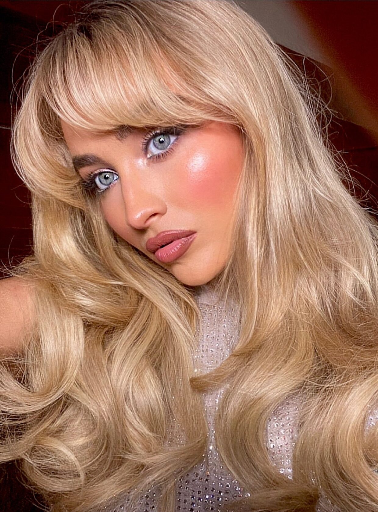 Um guia completo dos diferentes tipos de blush Blush