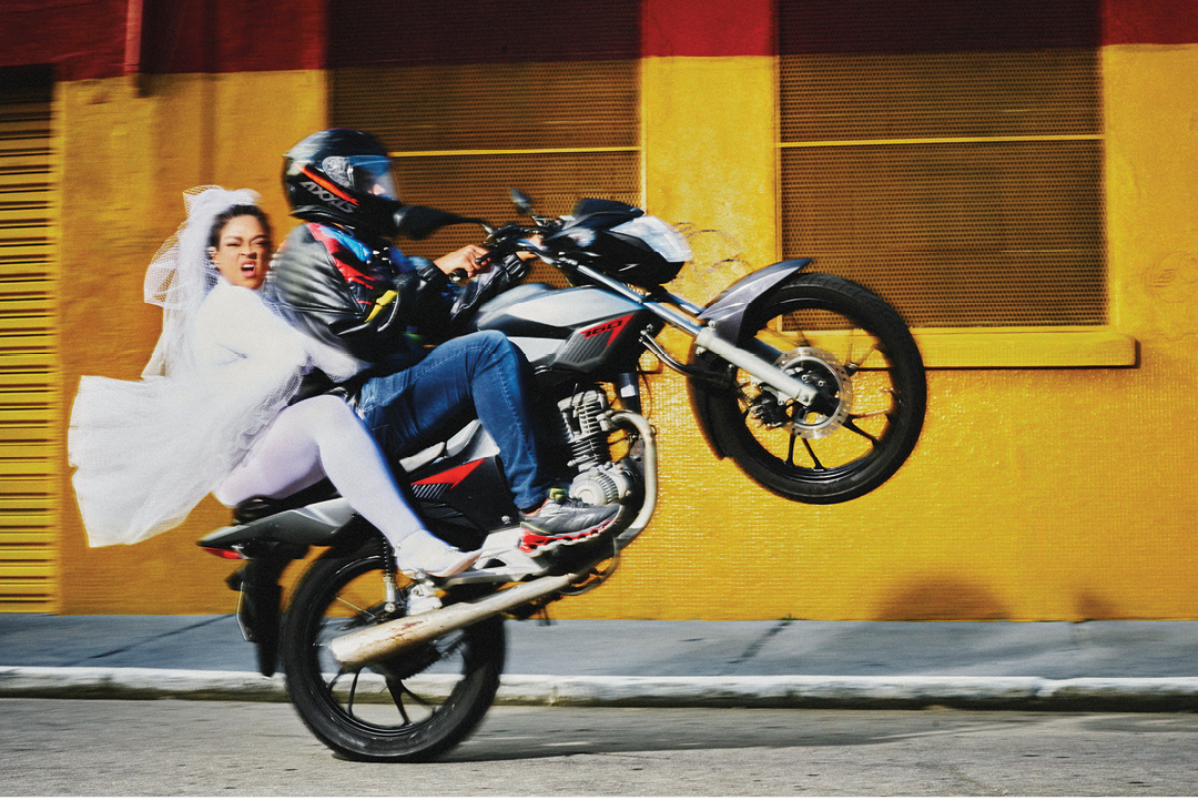 EDITORIAL PRETA 1moto