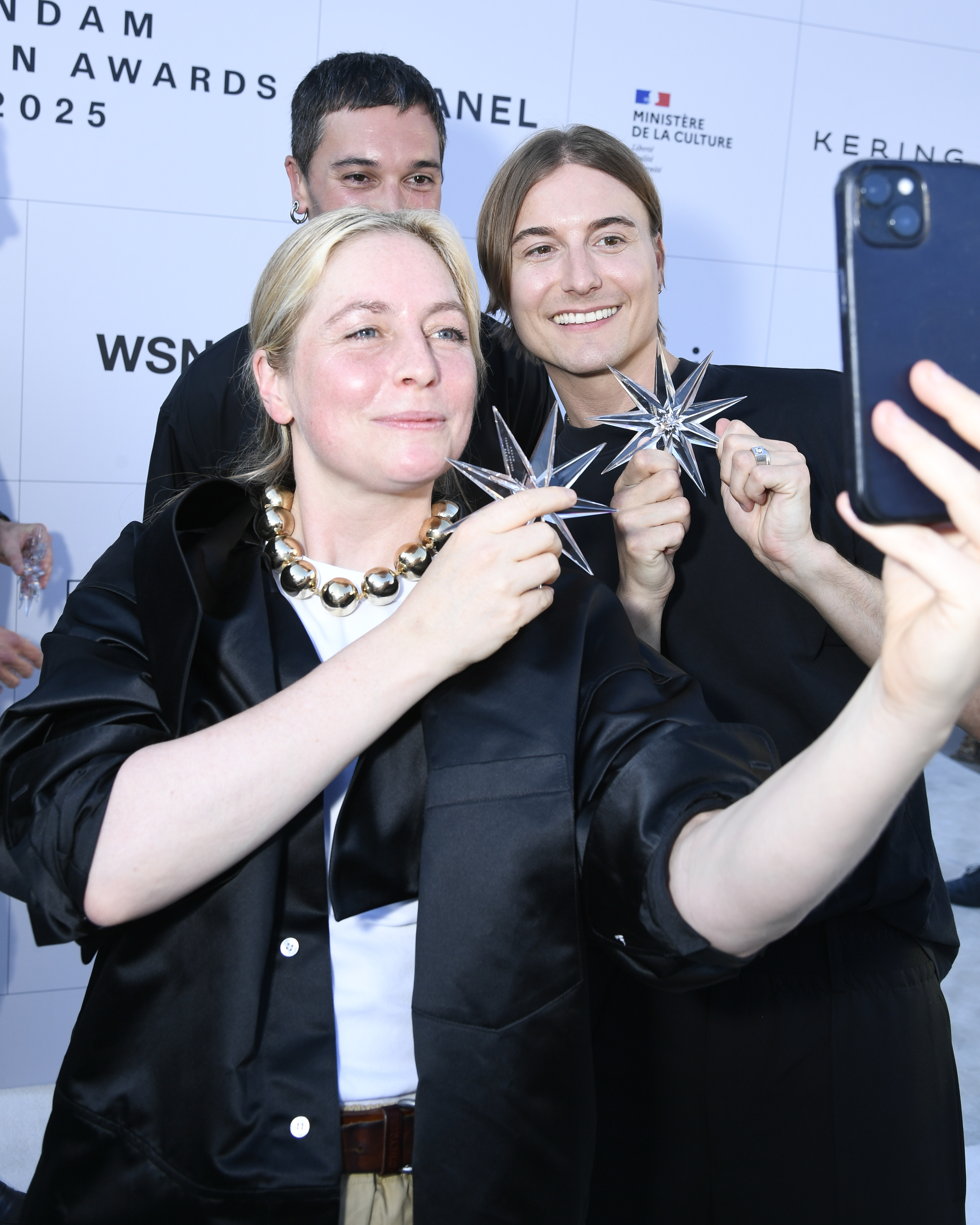 Meryll Rogge na cerimônia do ANDAM Prize Awards 2025
