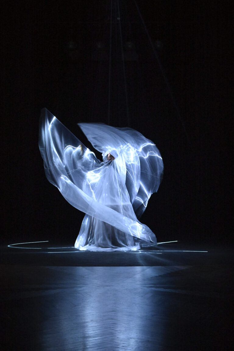 Iris Van Herpen, inverno 2025 alta-costura