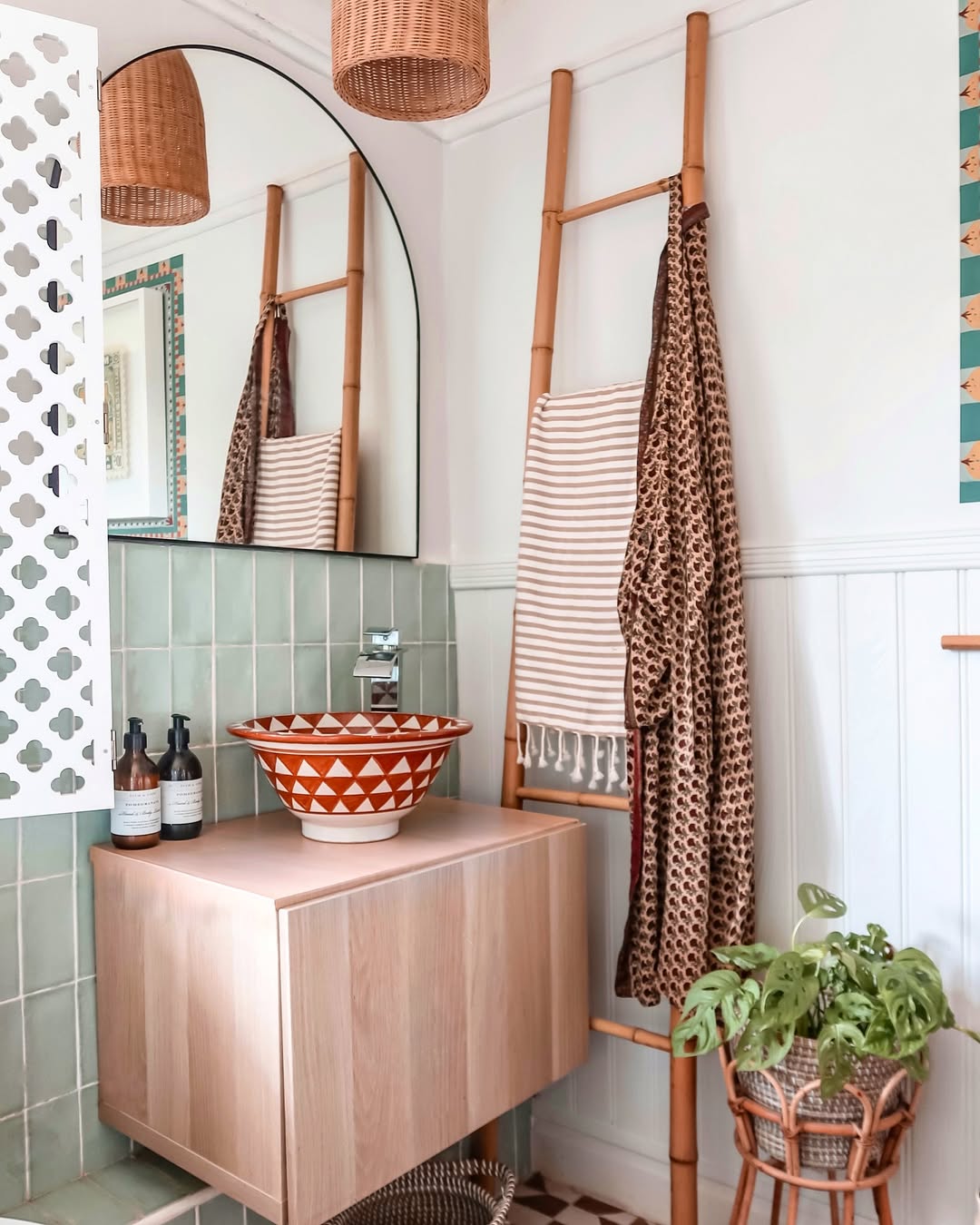 Para ousar no décor do lavabo, 6 projetos com ideias surpreendentes lavabo