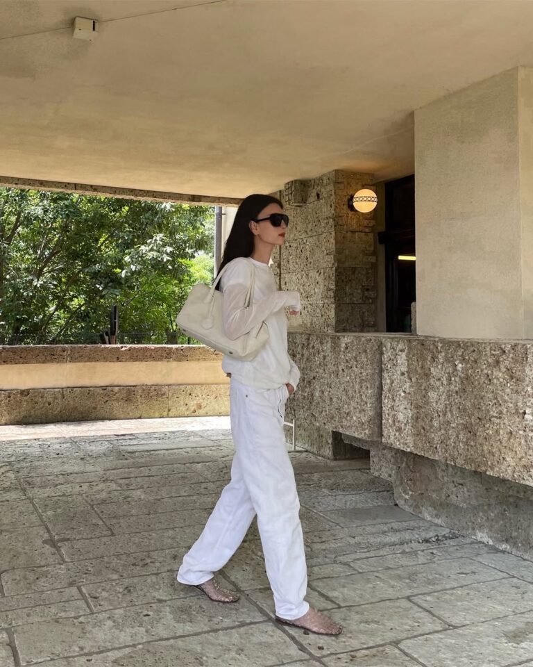 looks com calça branca feminina para dar uma folga à calça jeans