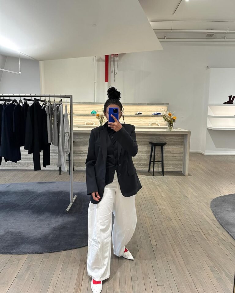 looks com calça branca feminina para dar uma folga à calça jeans