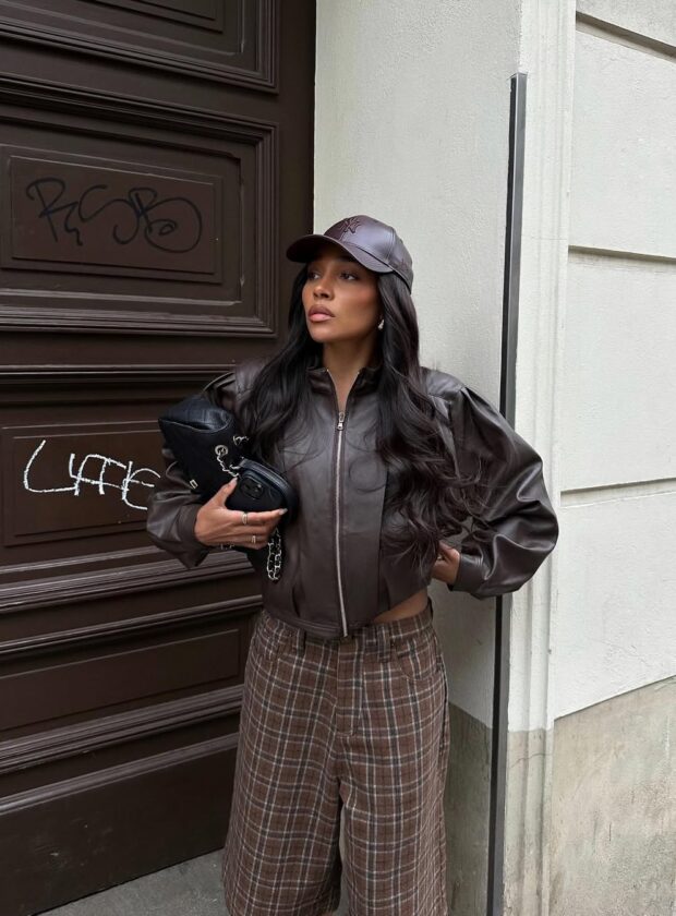 looks com jaqueta de couro que são descolados para o inverno