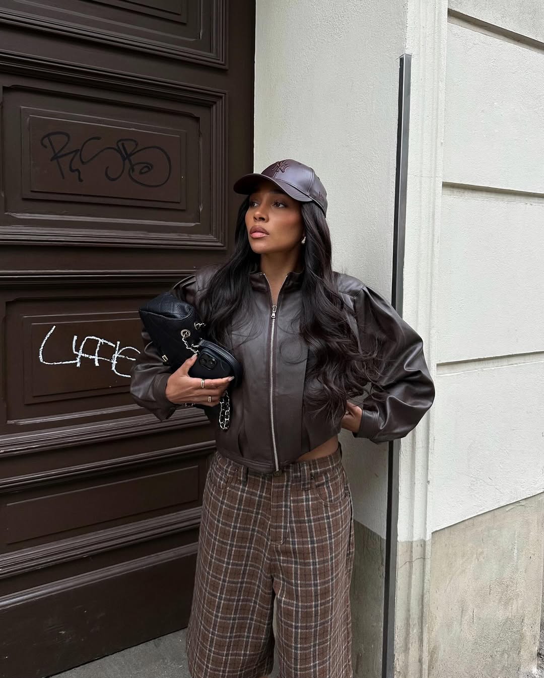 6 looks com jaqueta de couro que são descolados para o inverno looks com jaqueta de couro que são descolados para o inverno
