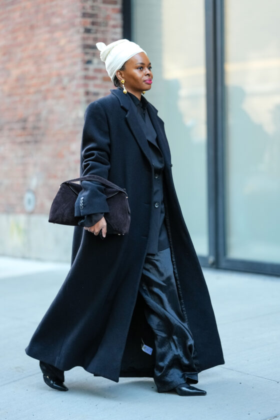 look com calça de cetim