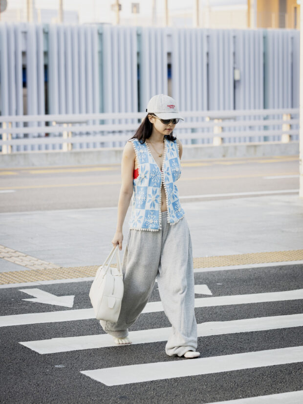 Este tênis de Vibram se tornou a tendência mais polêmica de 2025 – e nós te mostramos como usar looks com tênis de Vibram