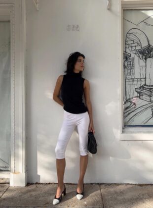 looks com calça capri clara