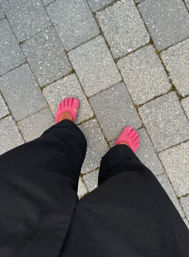 looks com tênis Vibram