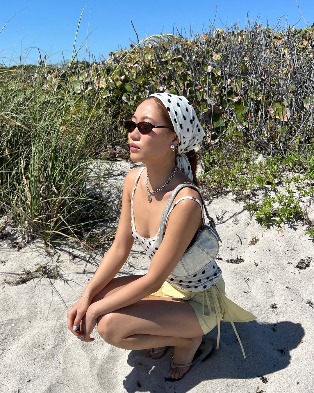 looks com acessórios de cabeça