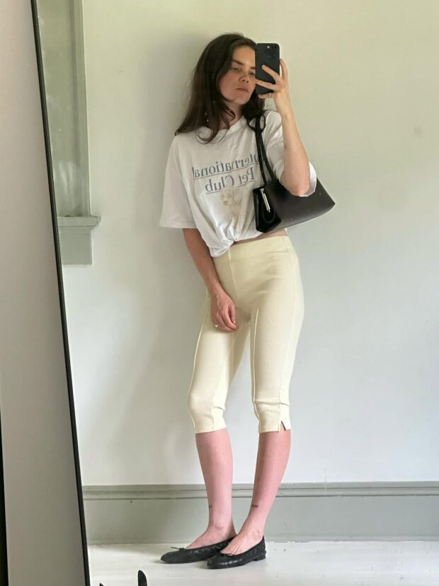 looks com calça capri clara