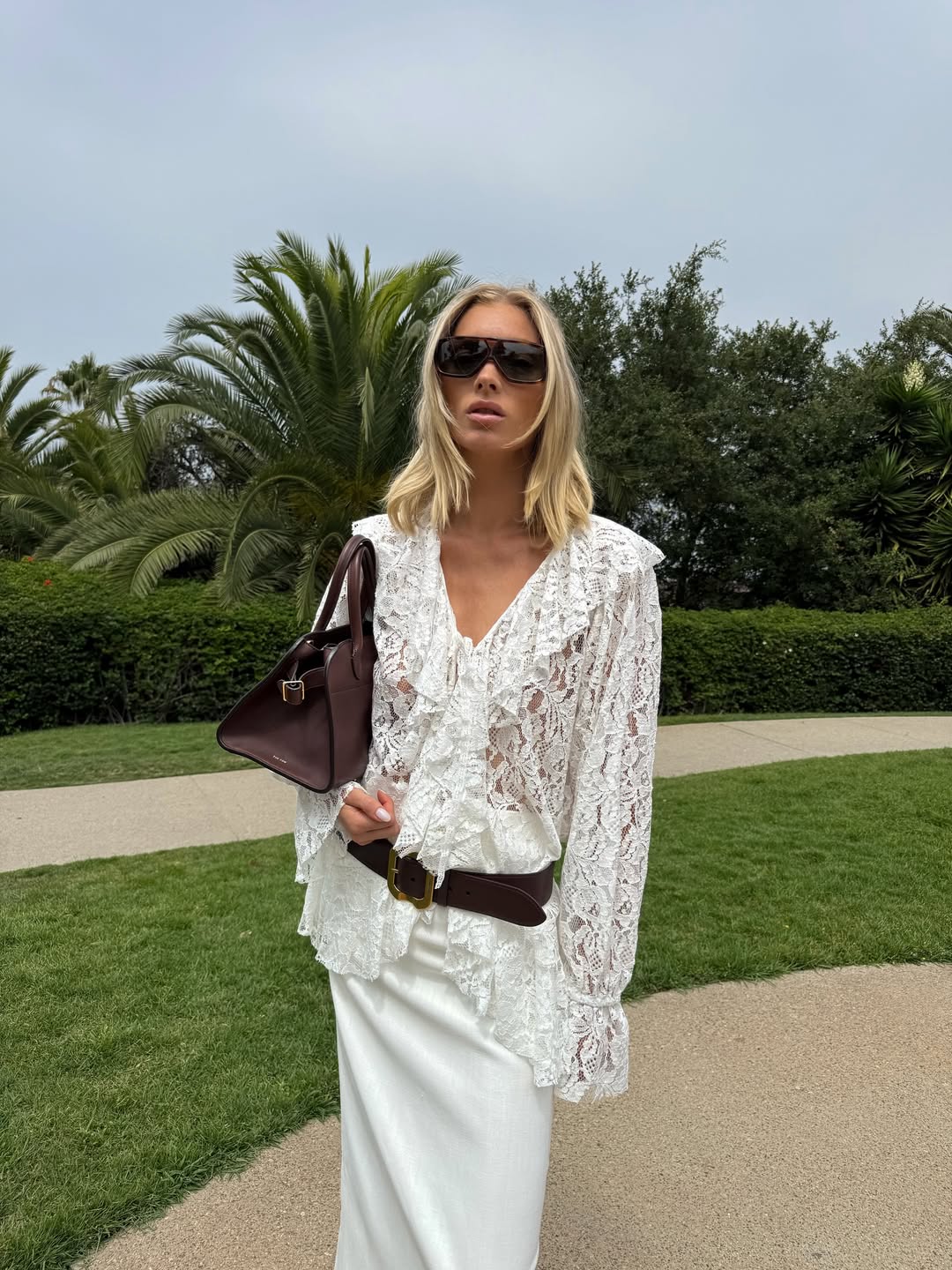 looks com blusas de renda