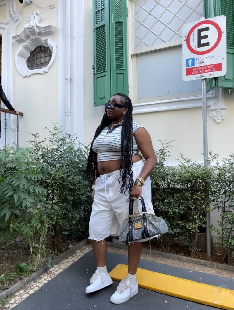 como usar a bermuda feminina nos dias quentes 