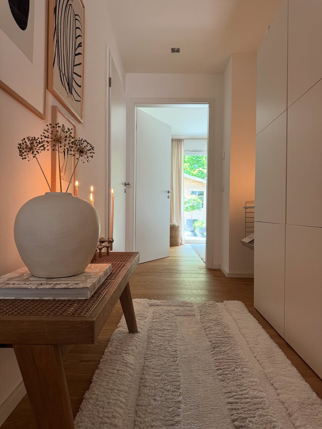 corredor decorado SaveClip.App 529455335 18314458930211742 7618603648557487810 n