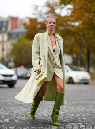 Street Style : Day Seven - Paris Fashion Week - Womenswear Spring Summer 2022
