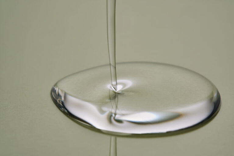 como usar óleo vegetal no cabelo: óleo de argan, óleo de coco, óleo de licuri, óleo de uva