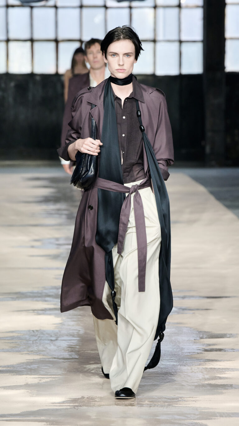 BOSS Spring Summer 26 Fashion Show RUNWAY 005 9x16 original