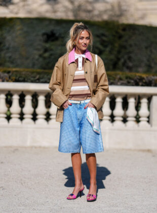 Street Style - Paris Fashion Week - Womenswear Fall/Winter 2025/2026 - Day Three