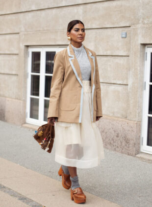 GettyImages 2228871926 559x840 2