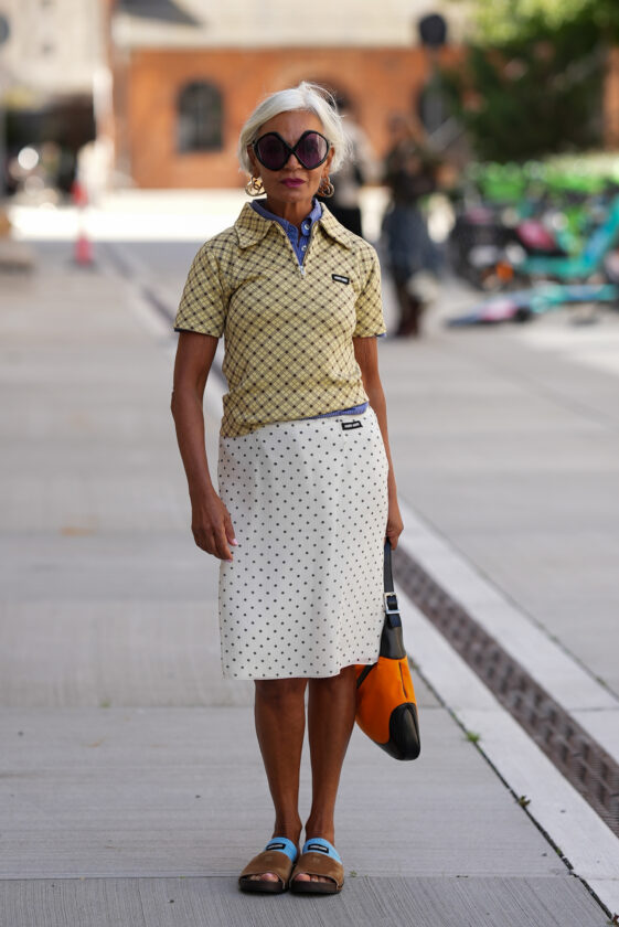 blusa amarela em looks elegantes