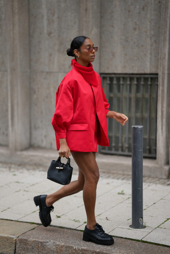 looks com sapatos derby 