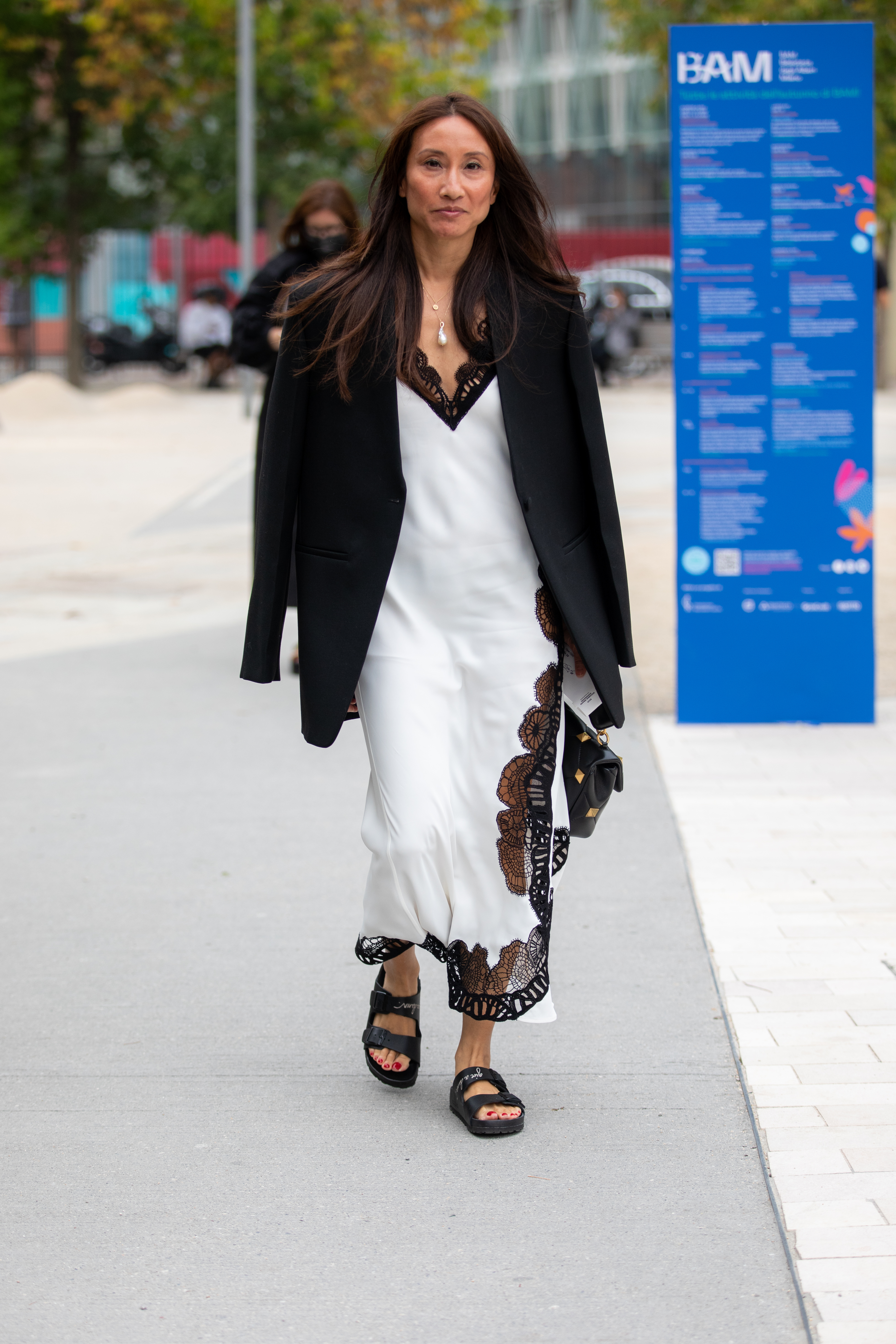 looks com slip dress